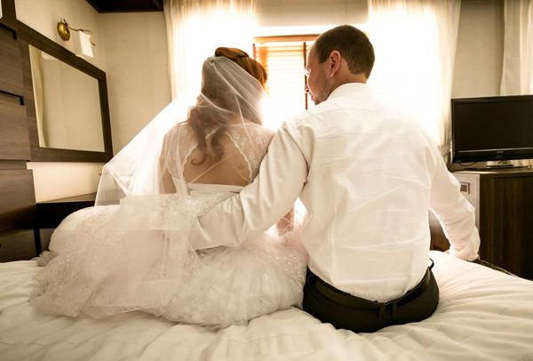 في واقعة غامضة...عريس شاب يضع حدا لحياته بعد نصف ساعة فقط من انتهاء حفل زفافه